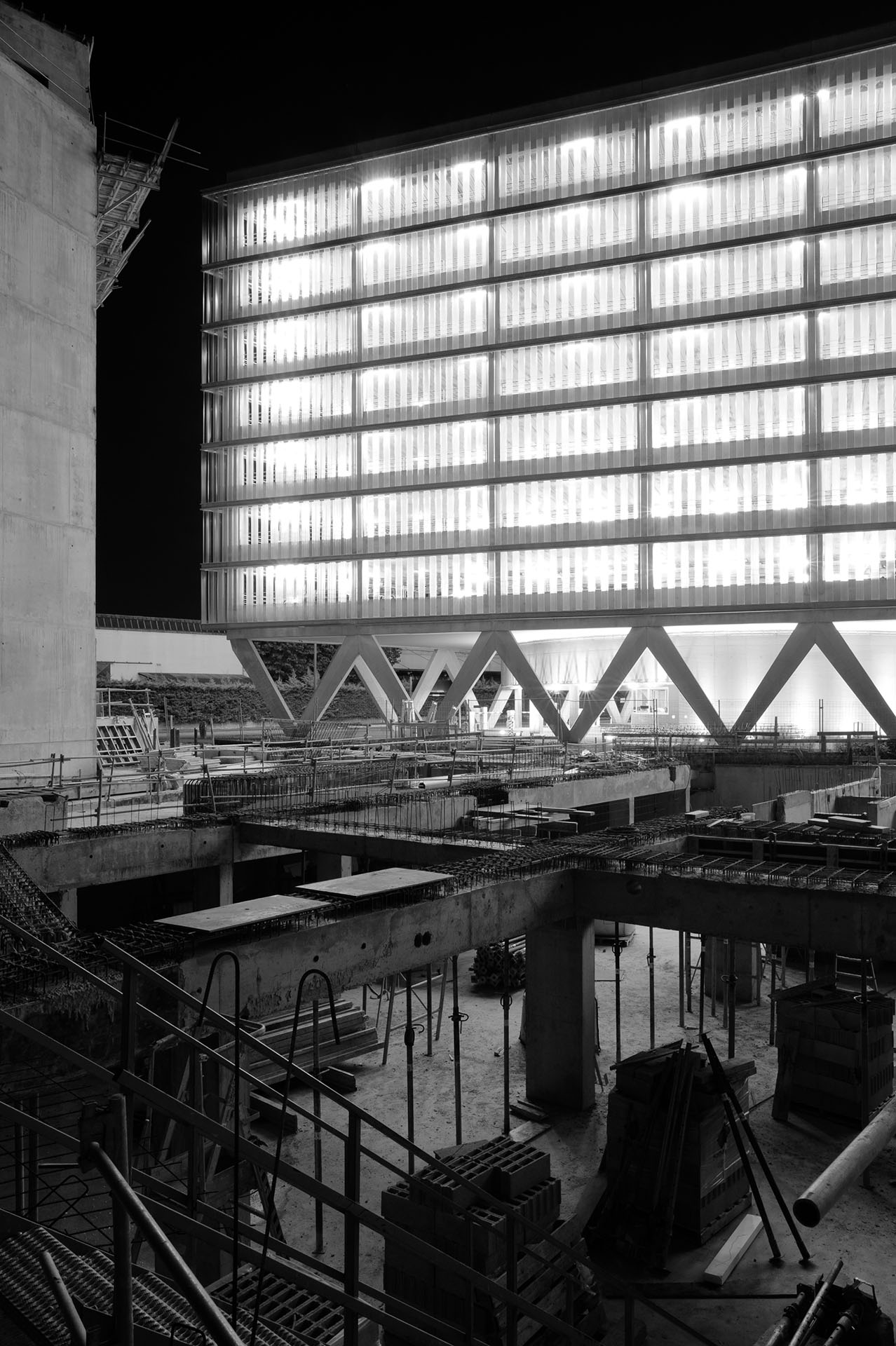 Parc Relais Vaulx-en-Velin/La Soie, Clément & Vergely architectes - 2011